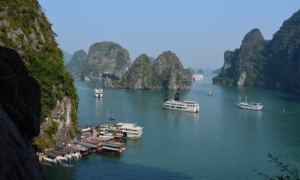 Ha Long-Vietnam