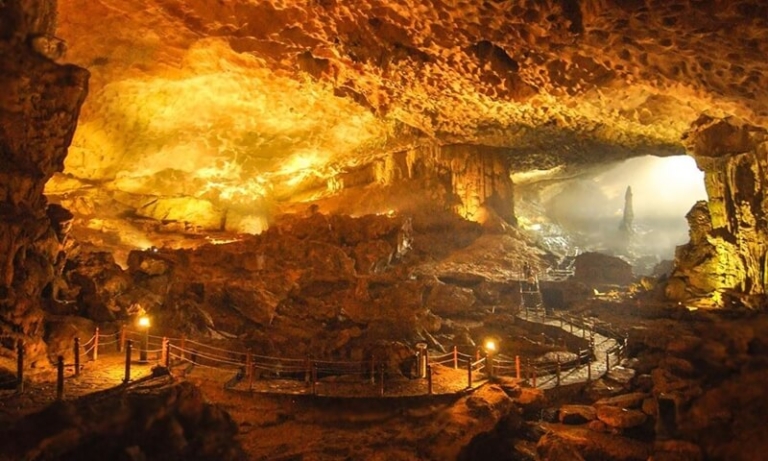 Cueva Sung Sot en Halong