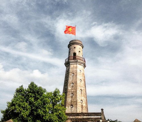 Asta de bandera en Nam Dinh